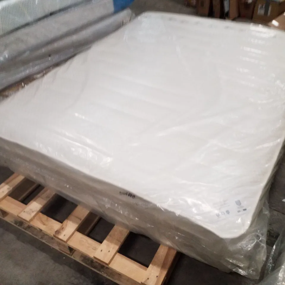 QUALITY BAGGED LIBERTY 1000 MEMORY KING MATTRESS 