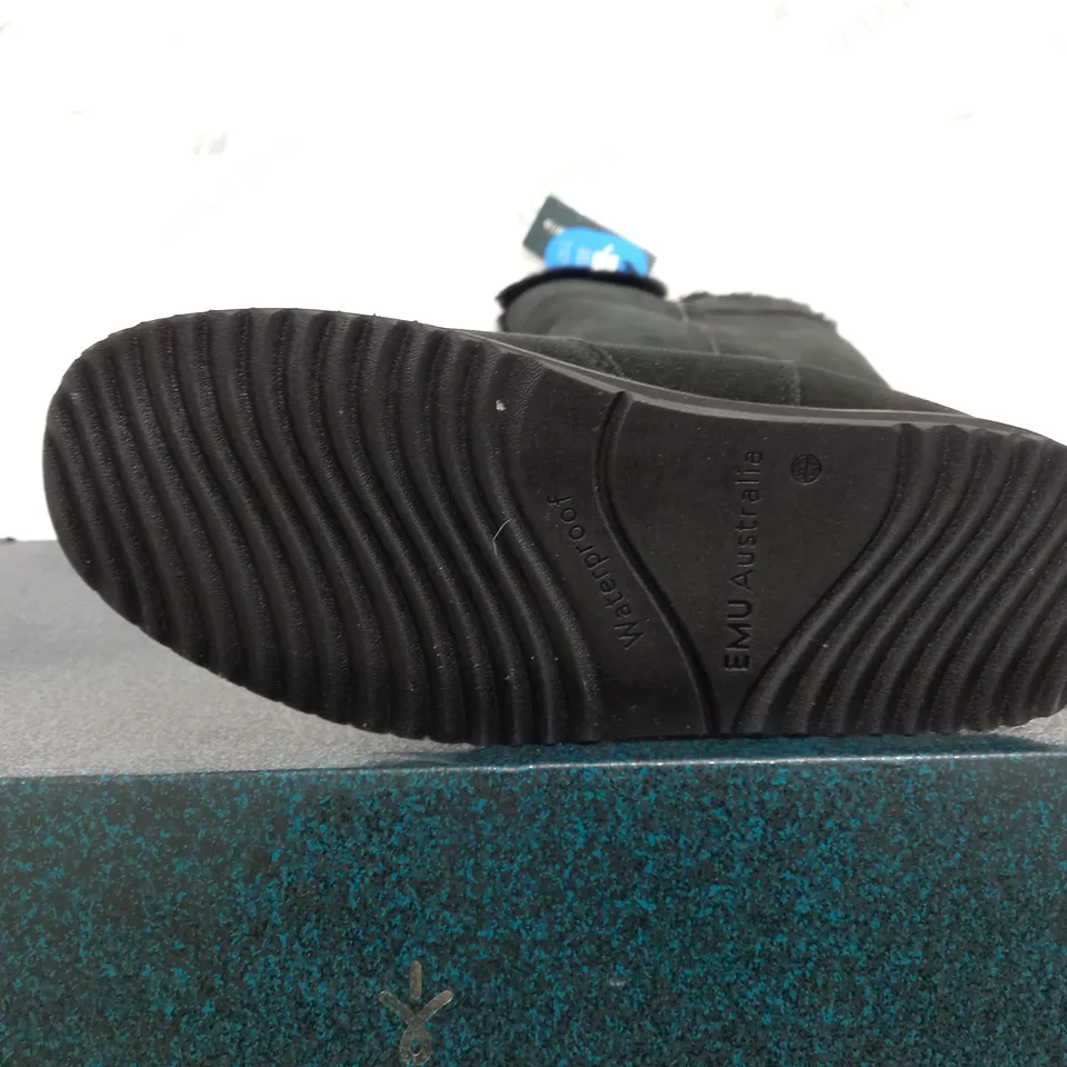 BOXED EMU AUSTRALIA "MOONTA" WATERPROOF KNEE LEATHER BOOTS, BLACK - SIZE 5