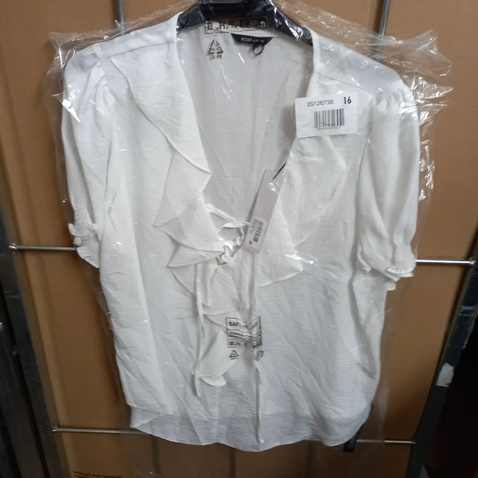 ROMAN RUFFLE FRONT TOP IN WHITE - 16