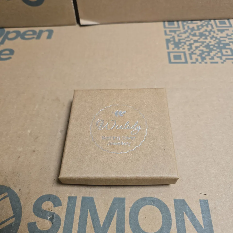 WEELODY "AUNTIE AND NIECE" JEWELLERY IN PRESENTATION BOX