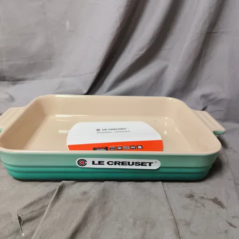 LE CREUSET STONEWARE RECTANGULAR BAKE DISH – CREAM/TEAL