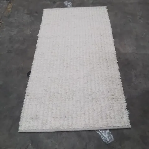 QUALITY DESIGNER AREA RUG - APPROXIMATELY 150X80CM