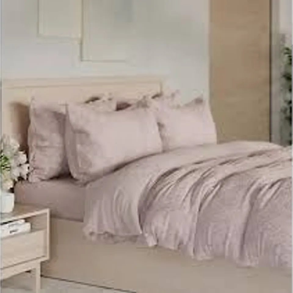 COZEE HOME VELVETSOFT GEO 6 PIECE SET