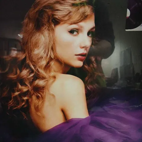 TAYLOR SWIFT - SPEAK NOW (TAYLOR'S VERSION) 3LP VIOLET MARBLE VINYL