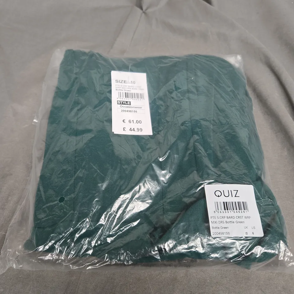 SEALED QUIZ GREEN PETITE BARDOT MAXI DRESS - SIZE 10