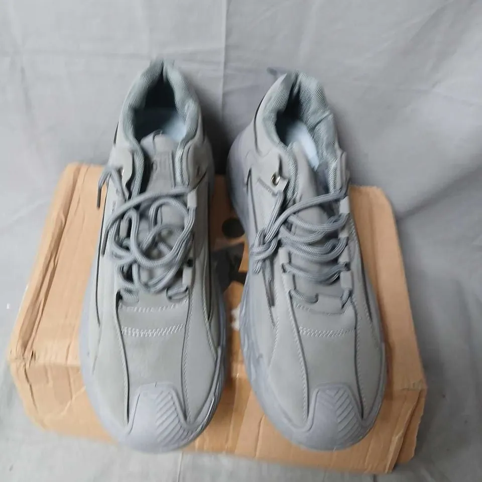 GREY FASHION SNEAKERS – UNBRANDED CASUAL ATHLETIC SHOES SIZE 46