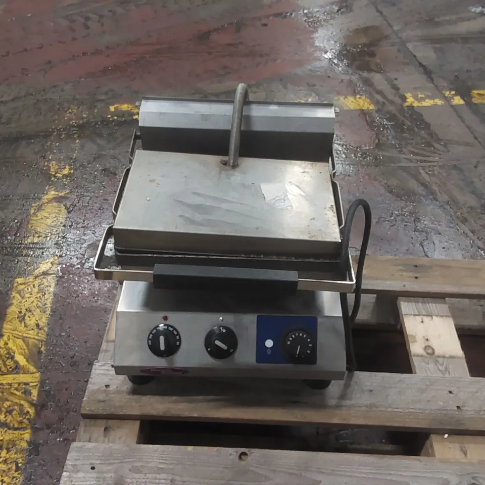 ROWLETT RUTLAND COMMERCIAL CONTACT GRILL