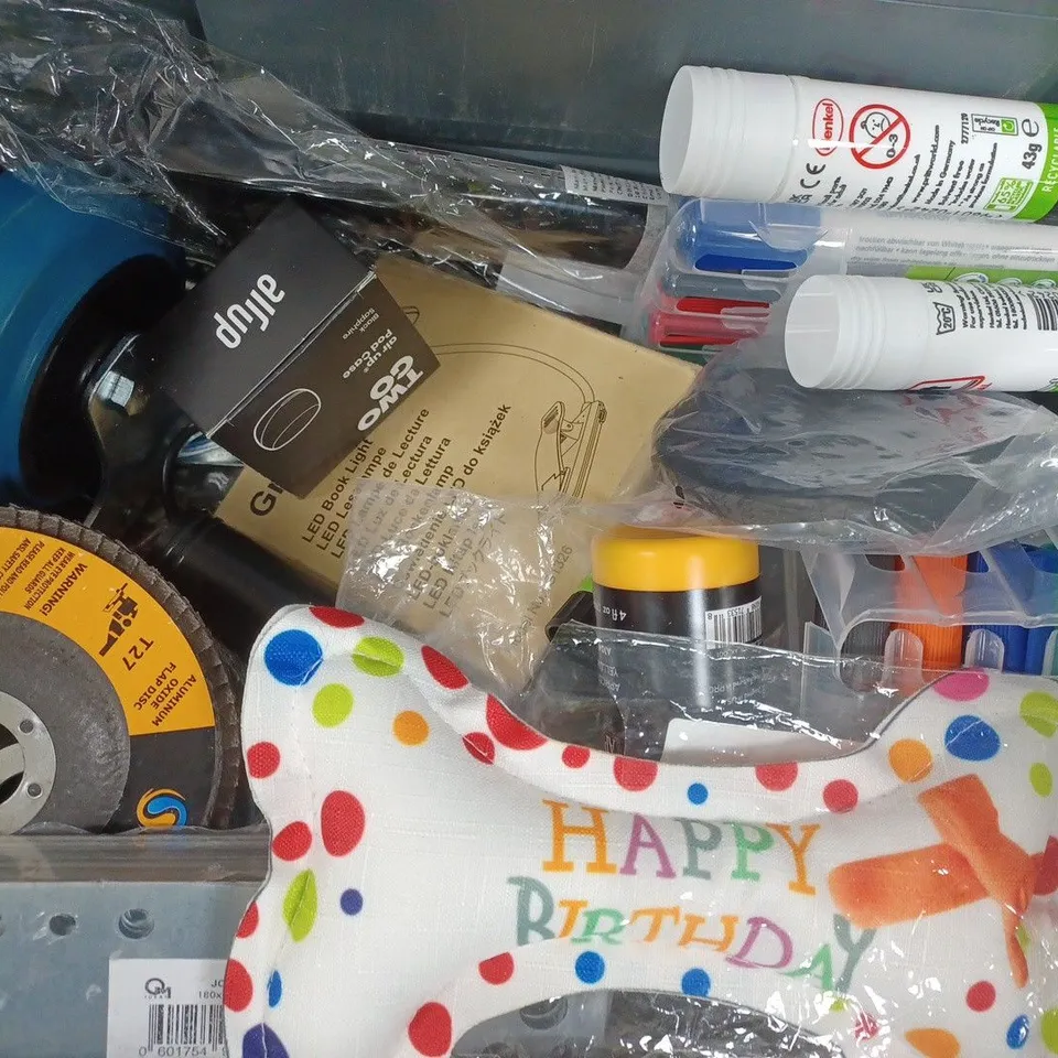 APPROXIMATELY 15 ASSORTED HOUSEHOLD ITEMS TO INCLUDE BLU-TACK, WHITEBOARD MARKERS, ETC