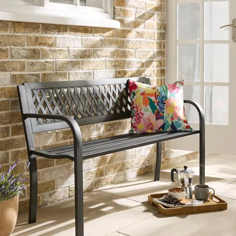 LACY BENCH UH336 BLACK BOXED