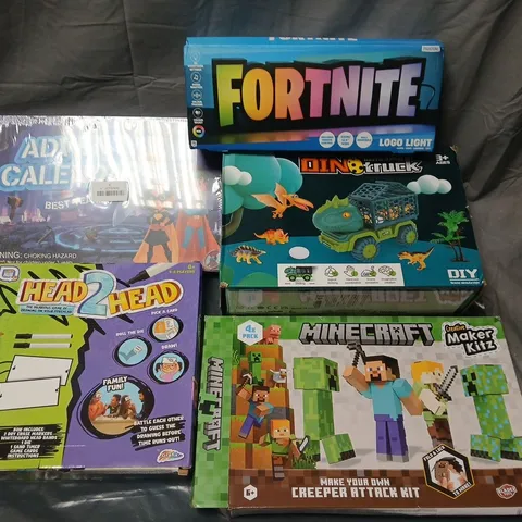 LOT OF 11 ASSORTED TOYS AND GAMES TO INCLUDE FORTNITER LOGO LIGHT AND DINO TRUCK