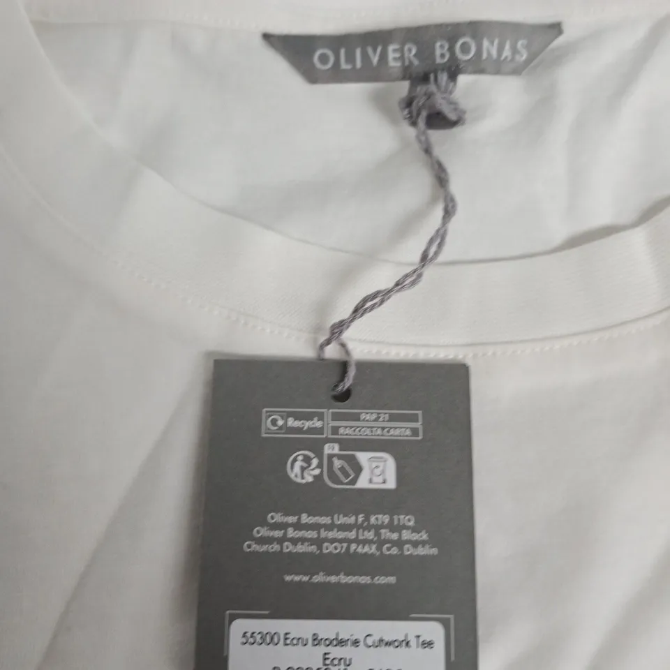 OLIVER BONAS ECRU BRODERIE CUTWORK TEE – UK SIZE 16