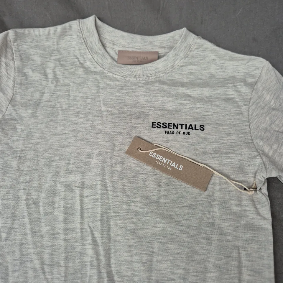 FEAR OF GOD ESSENTIALS T-SHIRT – GREY - SIZE UNSPECIFIED