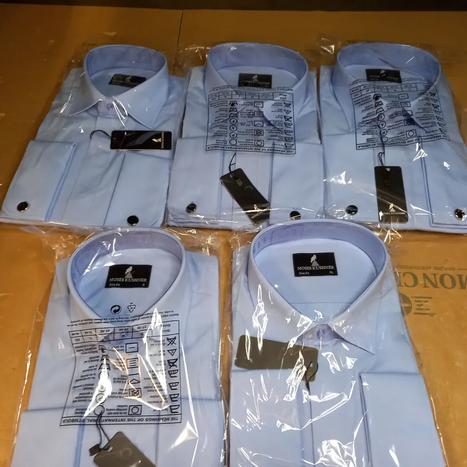 MOSES KUSHNER LOT OF 5 LONG SLEEVE SLIM FIT BUTTONED BLUE SHIRTS IN VARIOUS SIZE - 2 SMALL, 2 XL, 1 XXL  