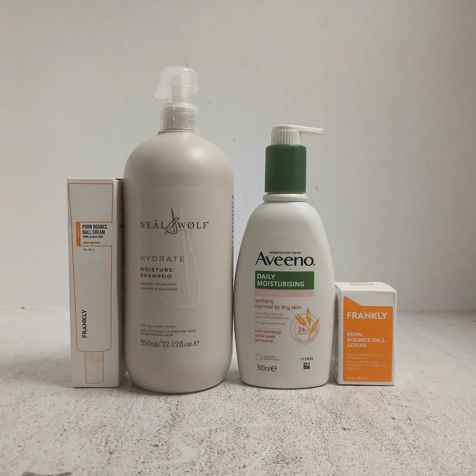 APPROXIMATELY 15 ASSORTED COSMETIC ITEMS INCLUDING VARIOUS MAKES AND BRANDS - COLLECTION ONLY