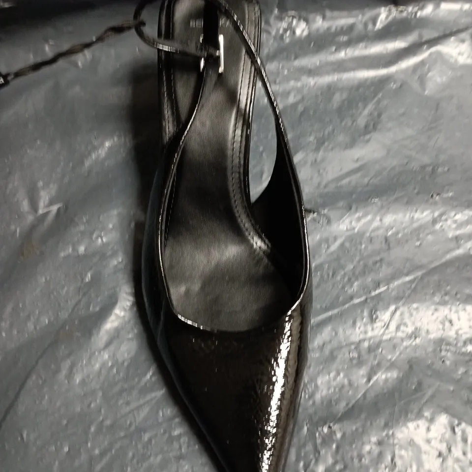 BERSHKA BLACK PATENT SLINGBACK POINTED TOES STILETTO HEELS SIZE 6