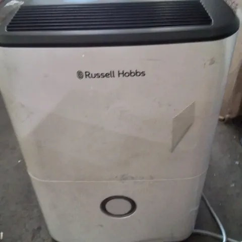 BOXED RUSSELL HOBBS RHDH2002 20L DEHUMIDIFIER