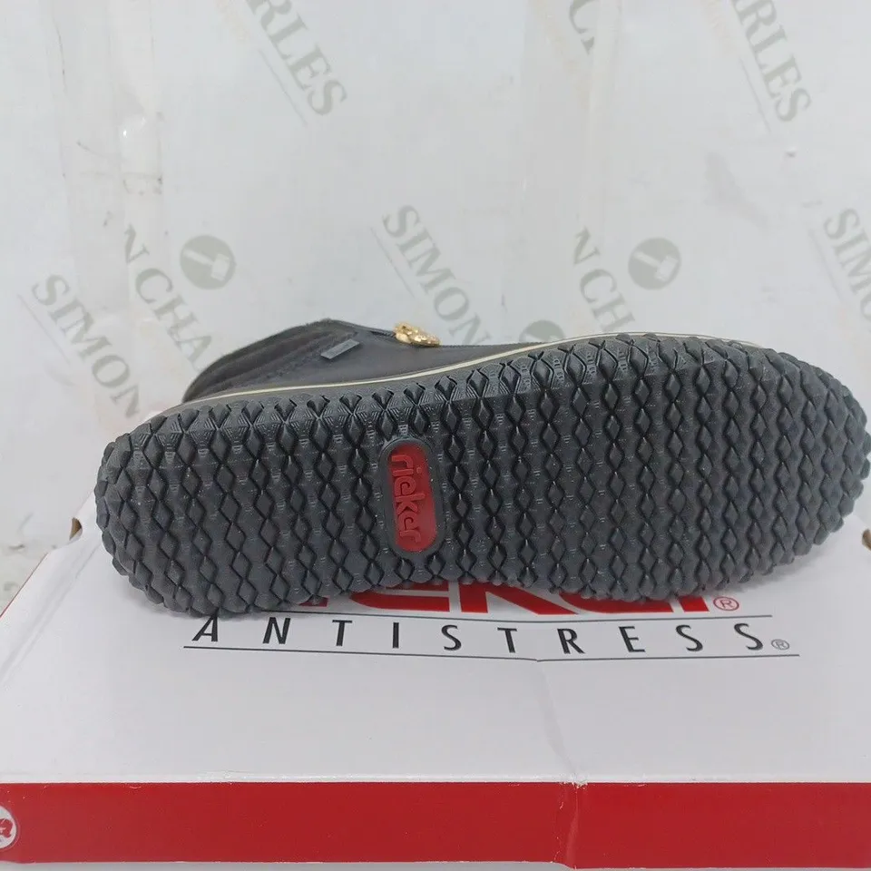 BOXED PAIR OF RIEKER WARM LINED BOOTIE IN BLACK SIZE 5 