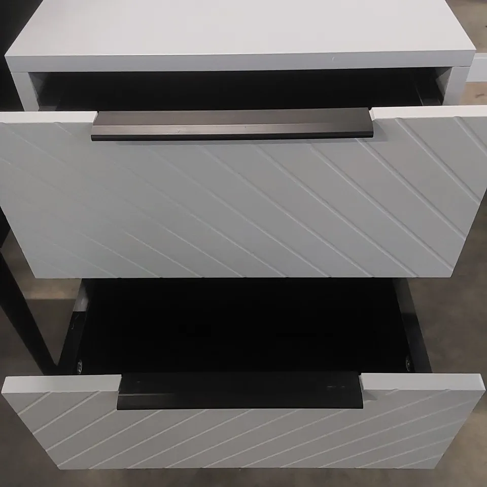 DESIGNER 2-DRAWER BEDSIDE TABLE 