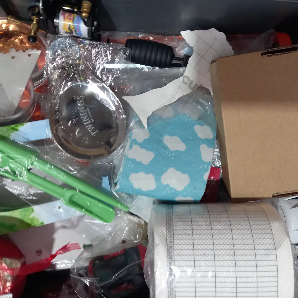 LOT OF APPROXIMATELY 10 ASSORTED HOUSEHOLD ITEMS TO INCLUDE BLU TACK, EMBROIDERY BICYCLE, TIPPERARY CRYSTAL CHRISTMAS TREE DECORATION, ETC