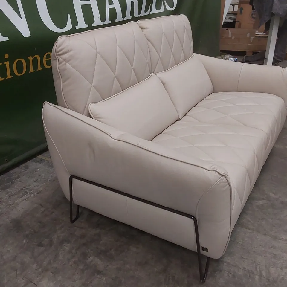 QUALITY DESIGNER ITALIAN MADE AXELLE 2 SEATER LEATHER SOFA