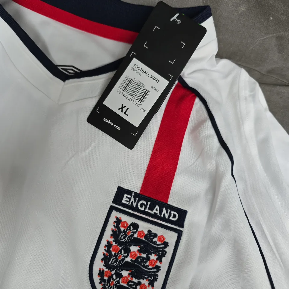ENGLAND NATIONAL FOOTBALL TEAM JERSEY BY UMBRO - WHITE WITH RED STRIPE - SIZE XL (GREAT #12)
