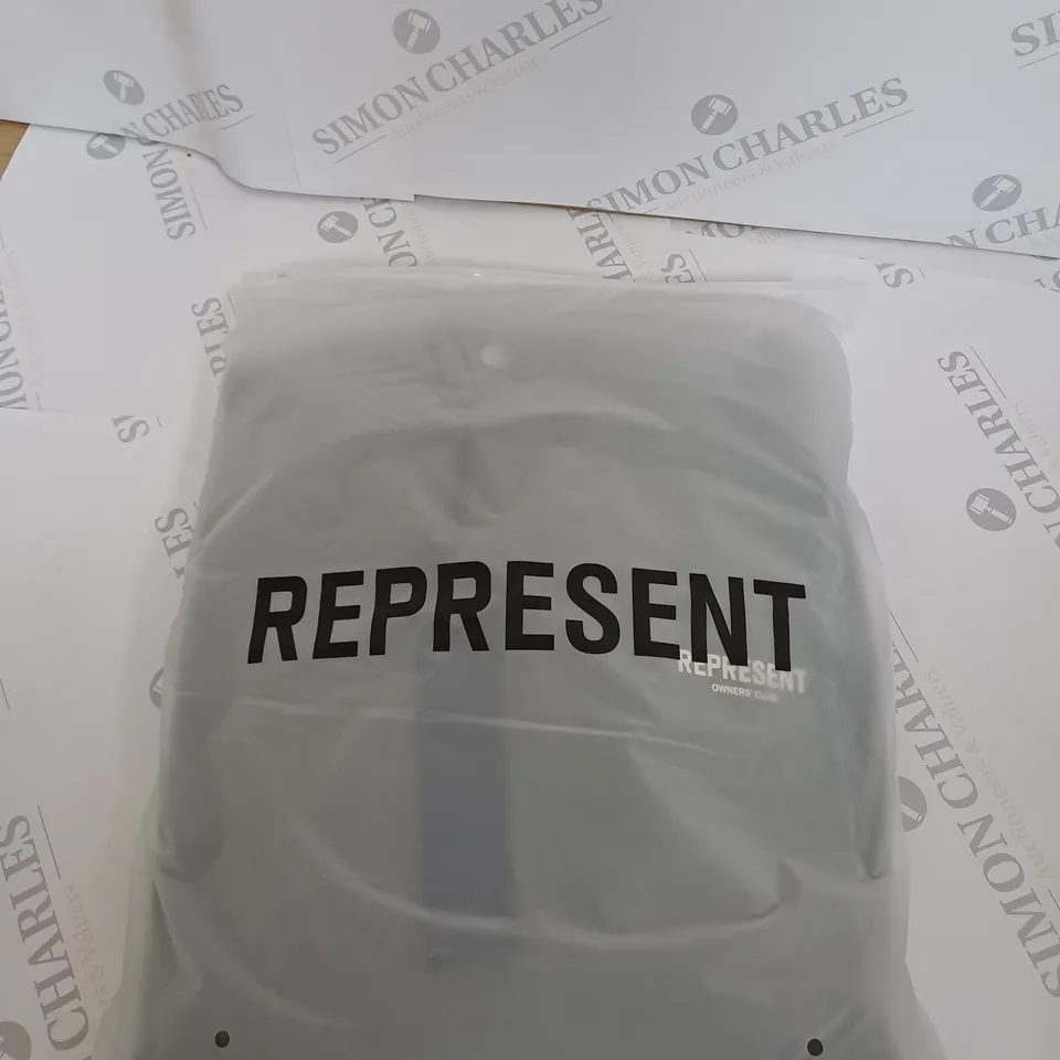 BAGGED REPRESENT OWNERS CLUB HOODIE SIZE M