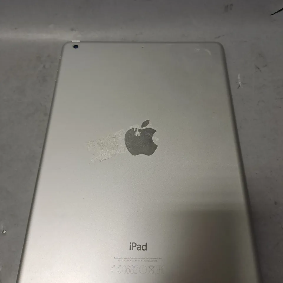 APPLE A1474 IPAD AIR 