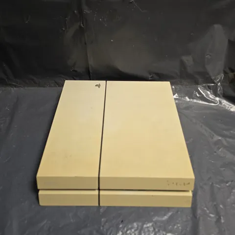 SONY PLAYSTATION 4 GAMING CONSOLE
