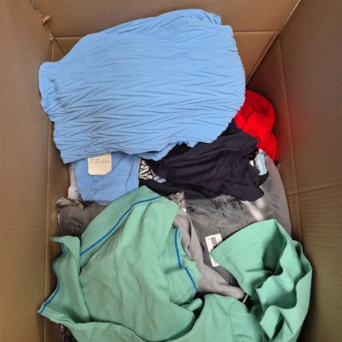 LARGE BOX OF APPROXIMATELY 20 ASSORTED CLOTHING ITEMS IN VARIOUS SIZES, STYLES AND COLOUR