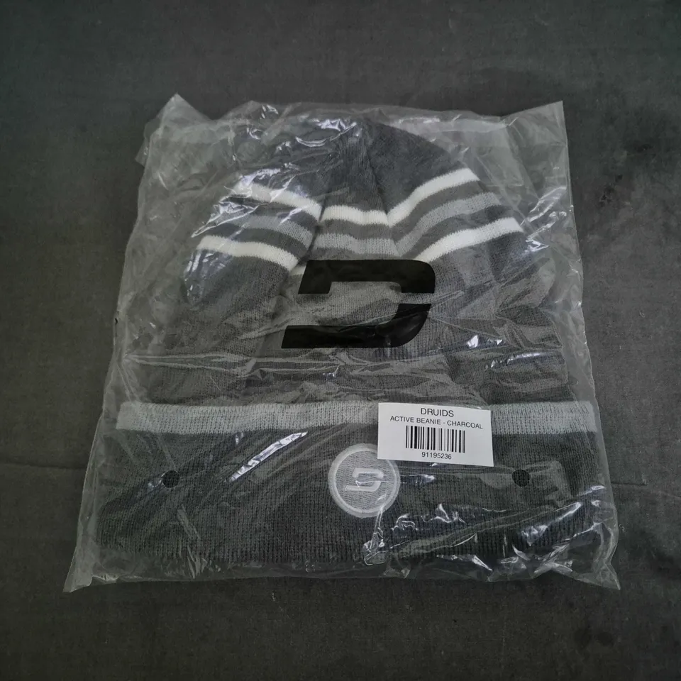 BAGGED DRUIDS ACTIVE BEANIE - CHARCOAL