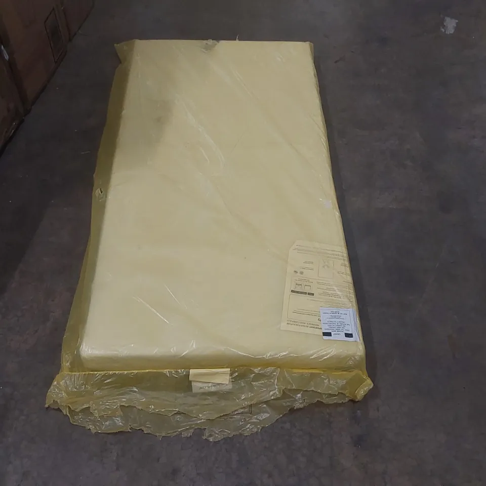 QUALITY BAGGED FIBRE OBABY COTBED MATRESS // SIZE: 140 X 70cm