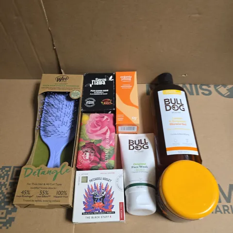 APPROXIMATELY 15 ASSORTED HEALTH & BEAUTY PRODUCTS TO INCLUDE BULL DOS , DETANGLE BRUSH AND SOAPS 