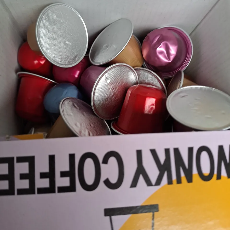 BOX OF APPROXIMATELY 10 ITEMS TO INCLUDE ROBINSONS ORANGE, ALOE VERA GEL, PLJ LEMON ETC