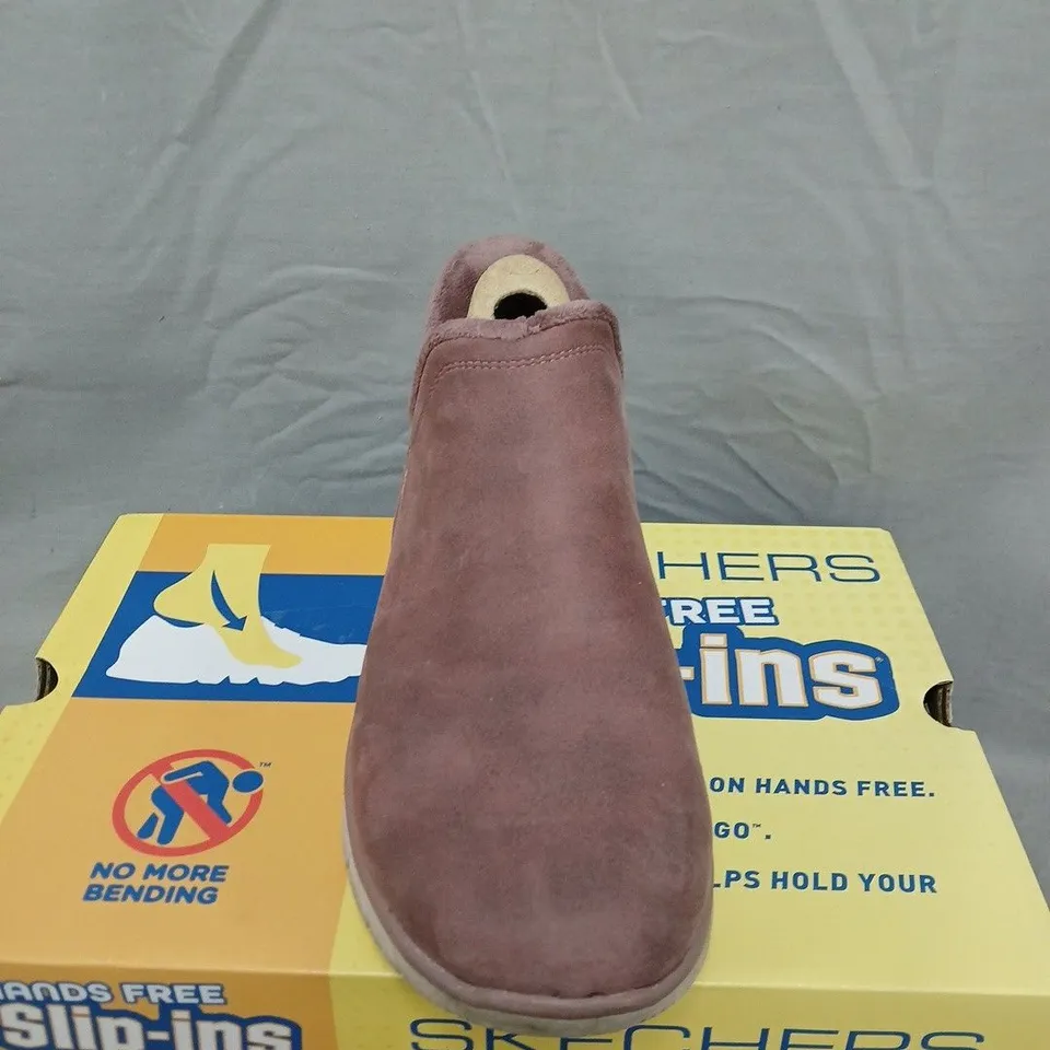 SKECHERS HANDS FREE SLIP-INS WOMEN'S SLIP-ON SHOES – UK SIZE 7