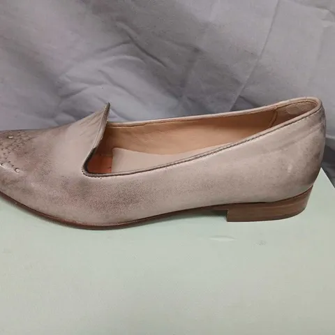 CALPIERRE DL73 TAUPE WOMENβS LOAFERS β UK 6 (EU 39) β BROGUE SLIP-ONS