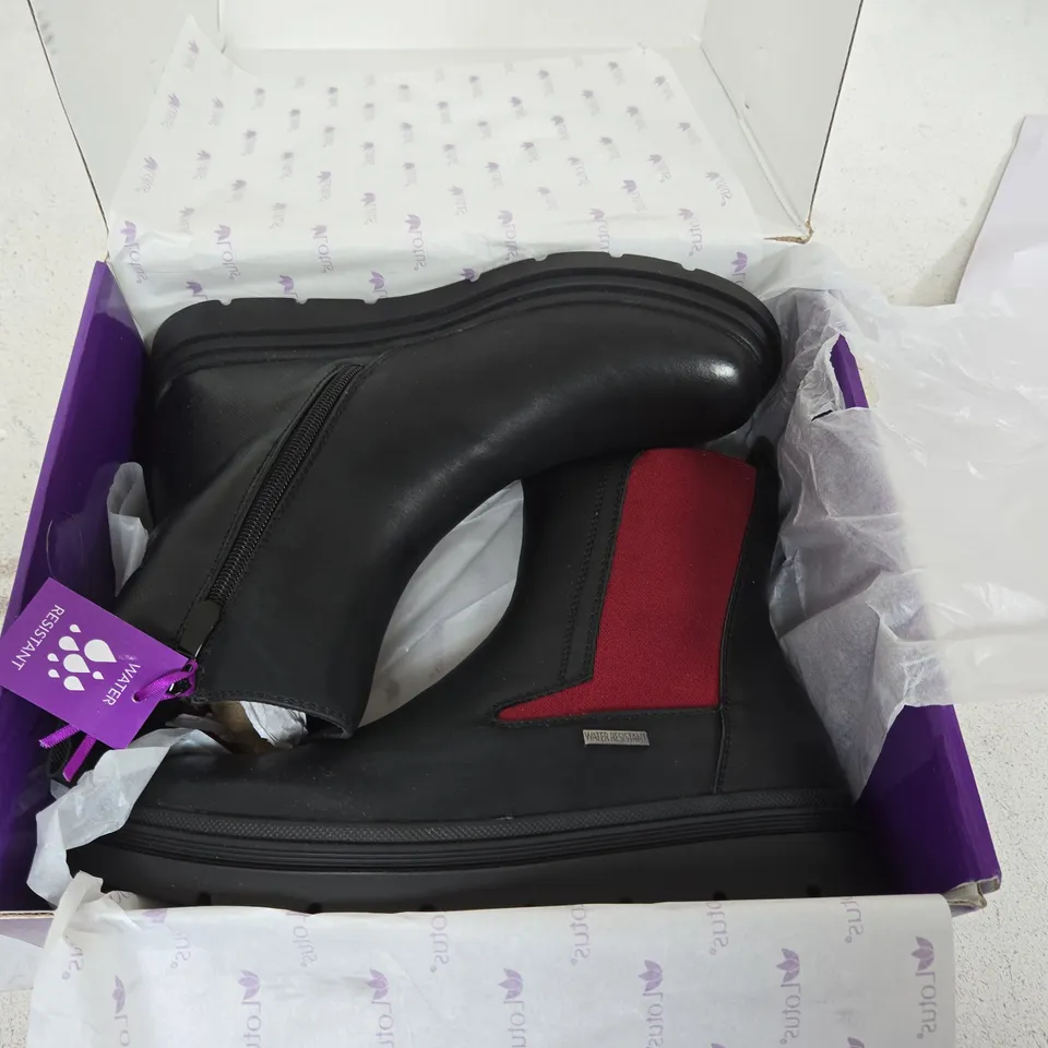 LOTUS MONTY BLACK ANKLE BOOTS – EU 40 (BOXED)