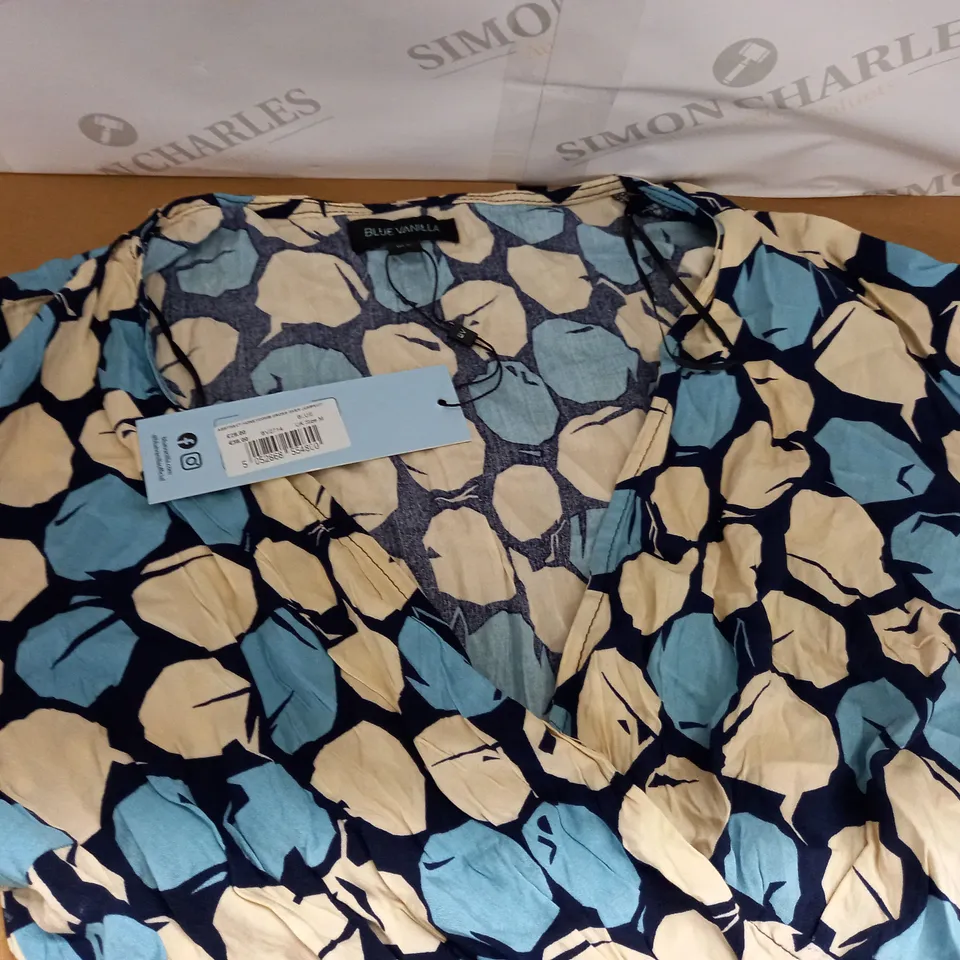 BLUE VANILLA ABSTRACT HONETCOMB JUMPSUIT - UK M