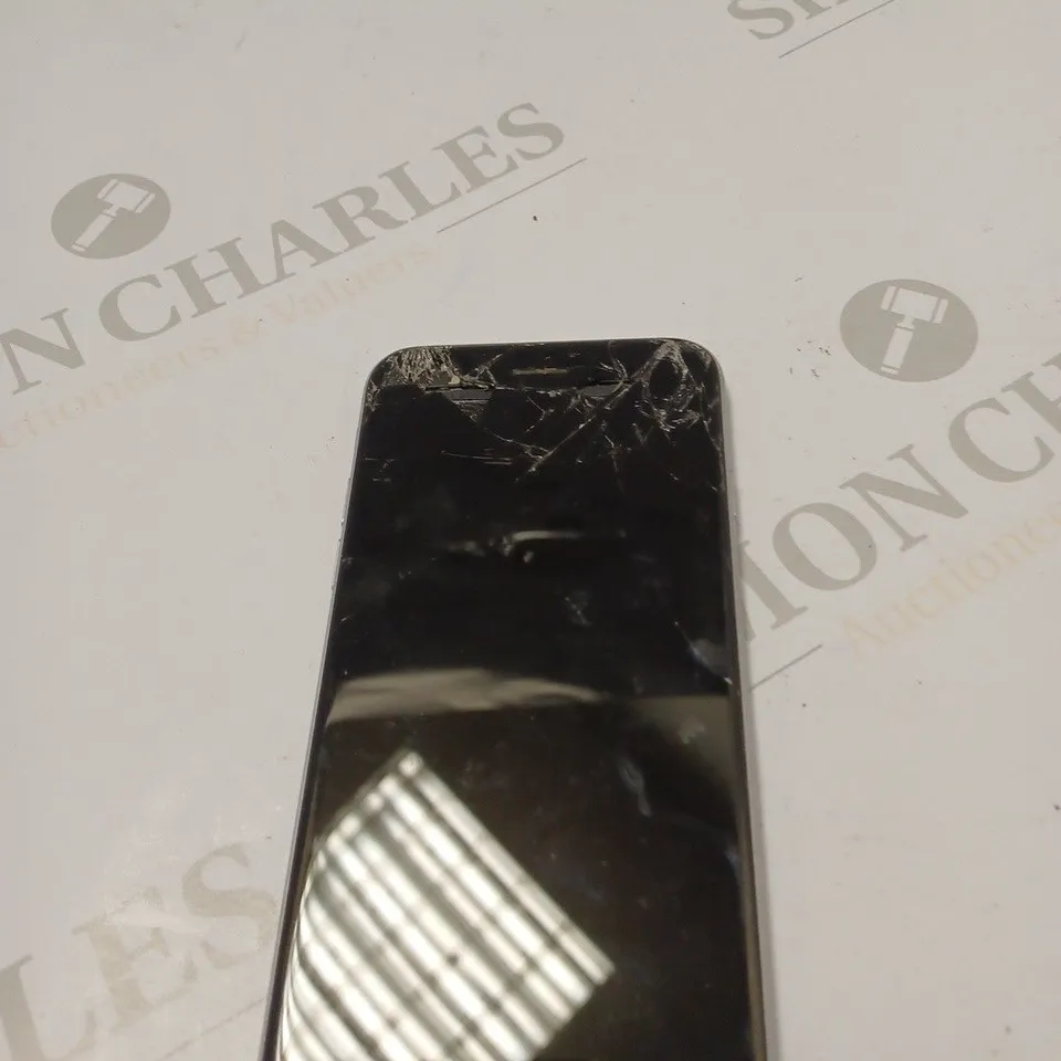 APPLE IPHONE MODEL A1688