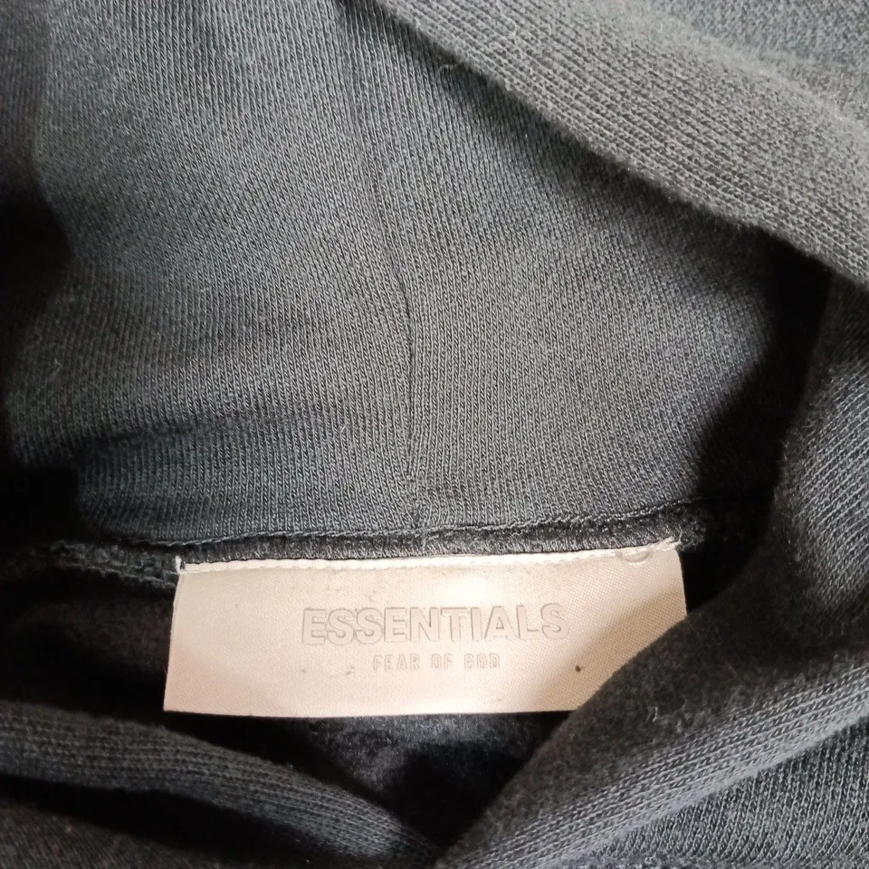 ESSENTIALS FEAR OF GOD HOODIE – BLACK SIZE M