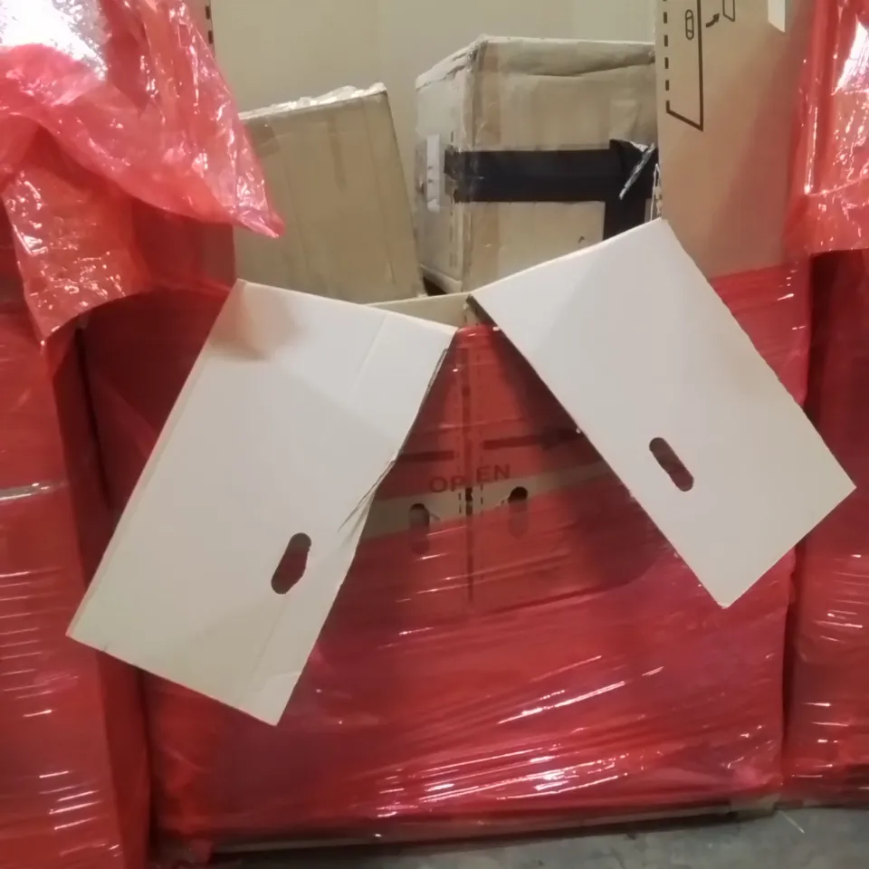 PALLET OF ASSORTED HOUSEHOLD GOODS AND PRODUCTS TO INCLUDE;PLAYPEN, GOLF PUTTING MAT,LED DESK LAMP, SHOWER SYSTEM AND OTHER ASSORTED ITEMS...
