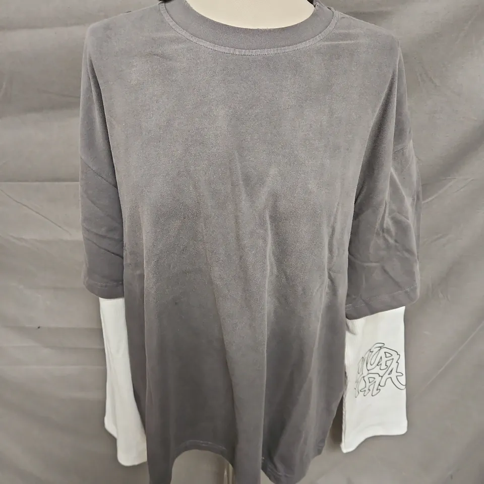 MERTRA LAYERED TEE IN GREY SIZE L
