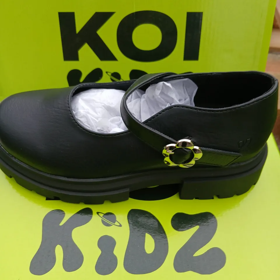 BOXED KOI KIDZ FLUTTER JUMP KIDZ FLOWER MARY JANE SHOES – BLACK, UK 13