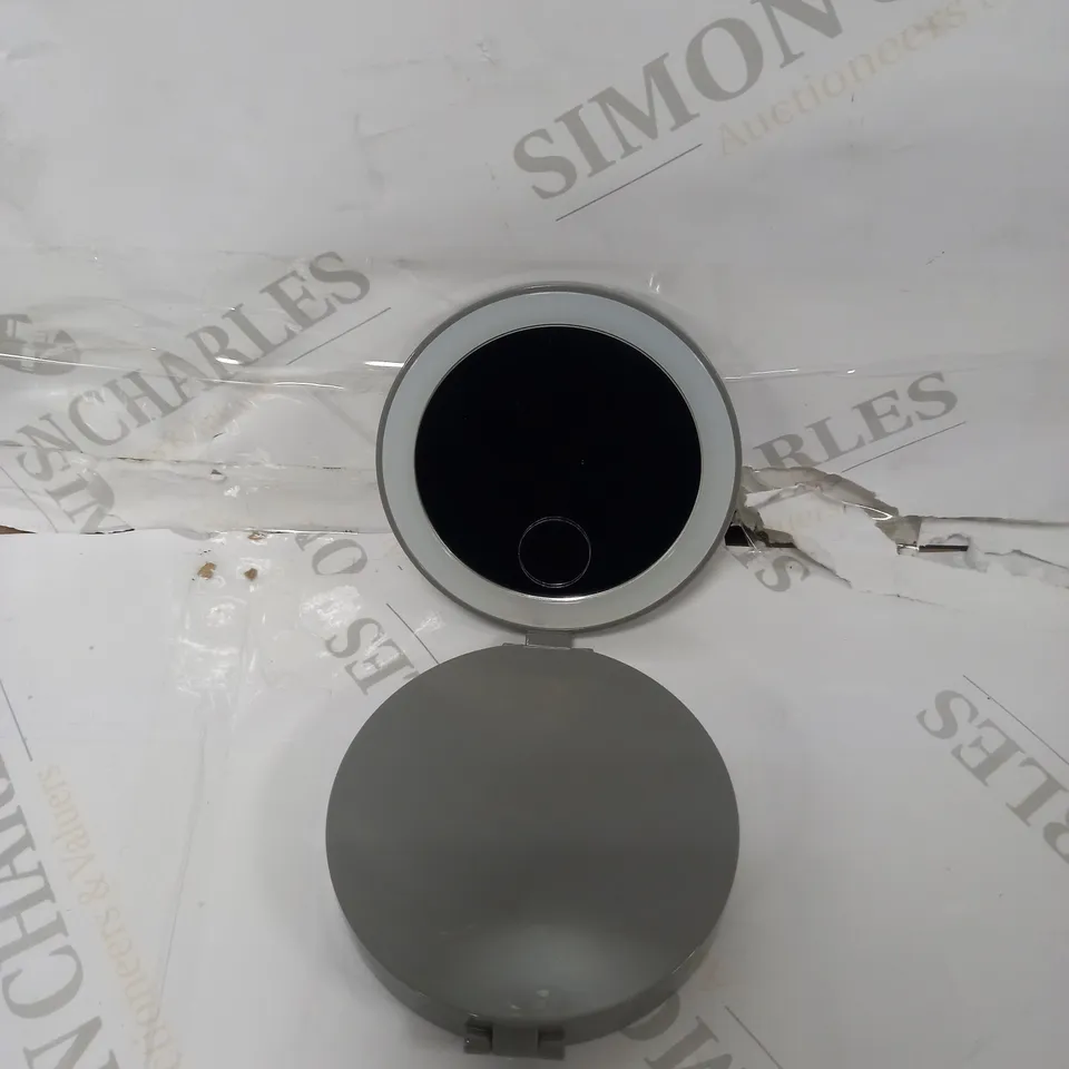 SIMPLY BEAUTY FOLDING TRIO MIRROR LEOPARD PRINT 