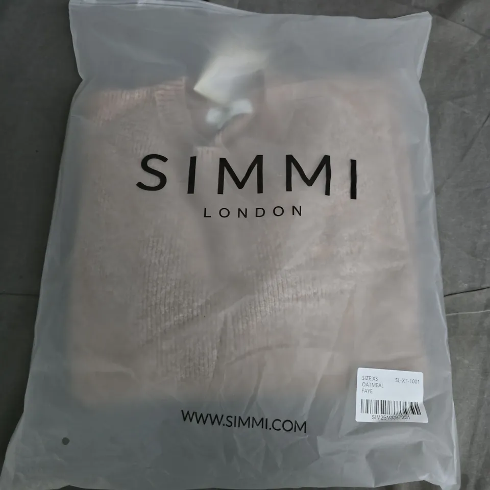 BAGGED SIMMI FAYE SOFT TOUCH CREW NECK IN OATMEAL - XS