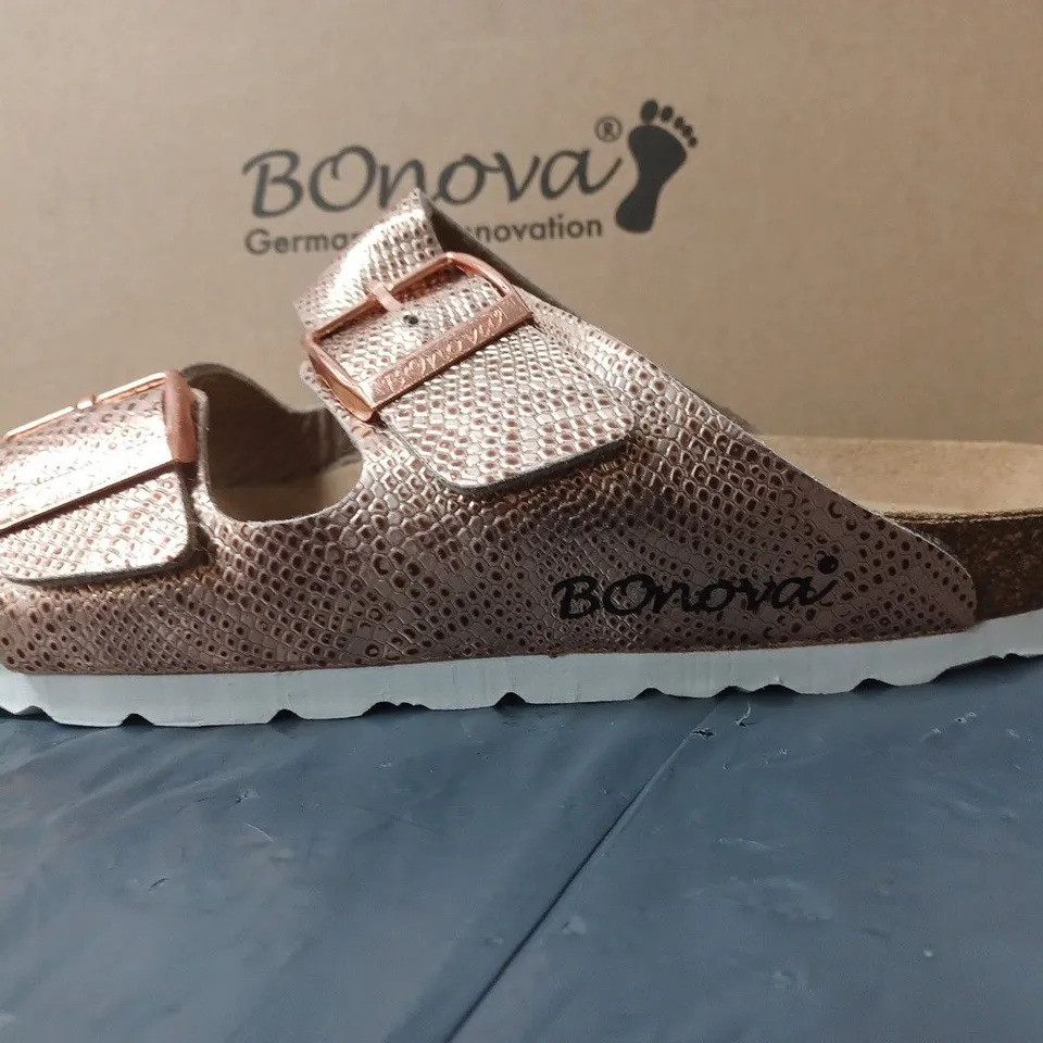 BOXED PAIR OF BONOVA SANDALS PINK PRINT DESIGN SIZE 6 UK