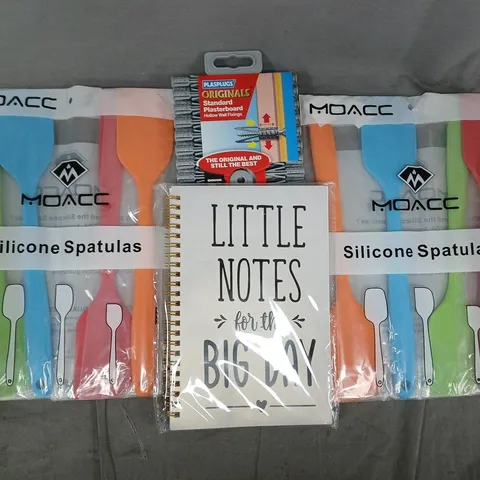 APPROXIMATELY 10 ASSORTED HOUSEHOLD ITEMS TO INCLUDE SILICONE SPATULAS, STANDARD PLASTERBOARD HOLLOW WALL FIXINGS, ETC