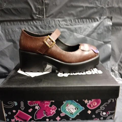KOI DUNGEONS AND DRAGONS BROWN MARY JANE SHOES WITH BUCKLE AND TOE APPLIQUE SIZE 8