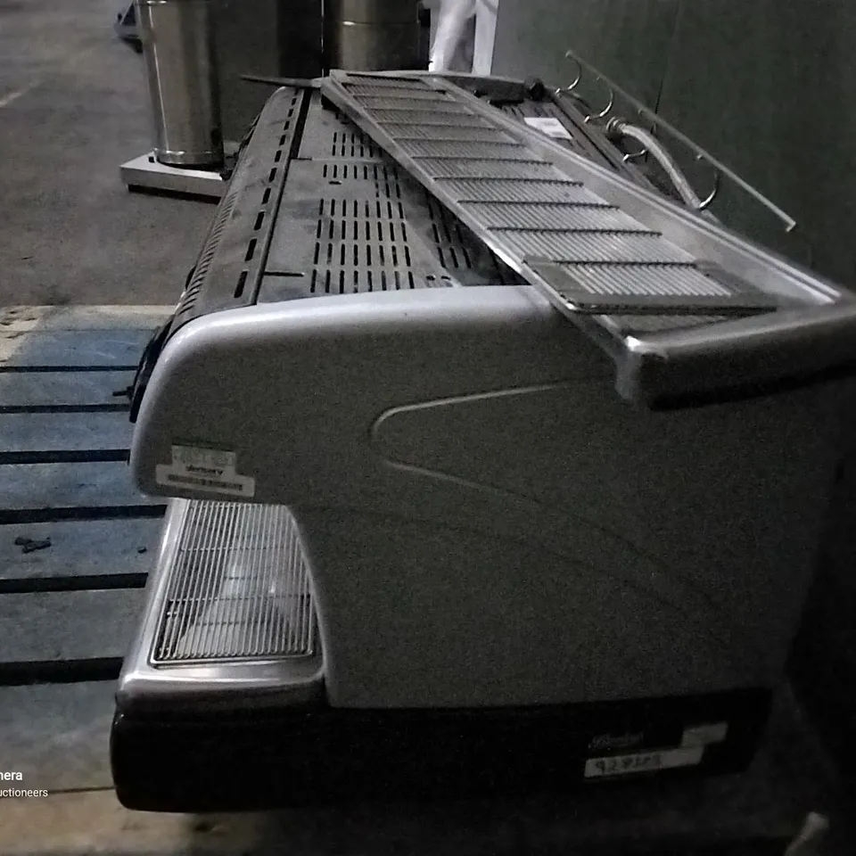 LA SPAZIALE S5 TRADITIONAL COFFEE MACHINE