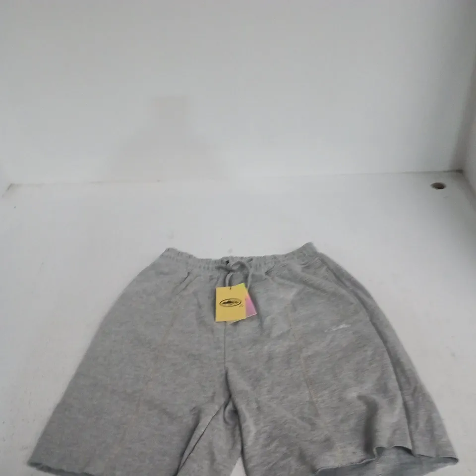 CORTEIZ GREY SHORTS, MEN'S, SIZE M
