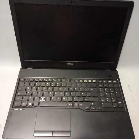 FUJITSU LIFEBOOK A555 LAPTOP IN BLACK